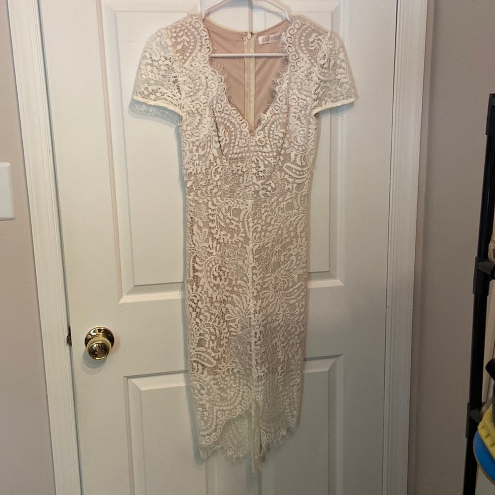 Lily WhYT cream lace dress